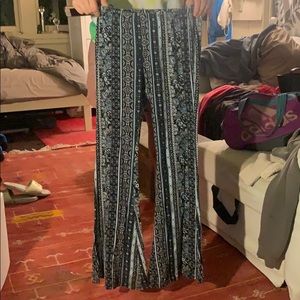 stretchy loose flare pants